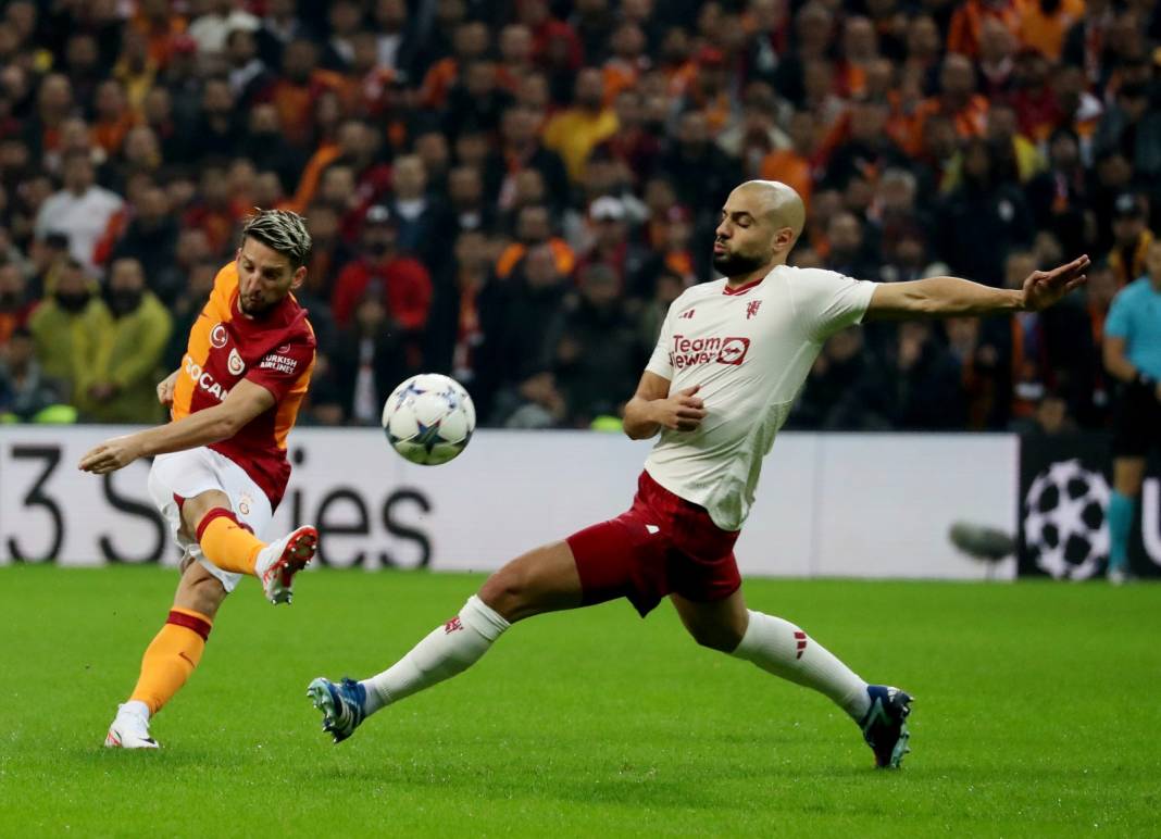 Galatasaray'ın muhteşem geri dönüşünden çok özel resimler: Tribünler şov yaptı 13